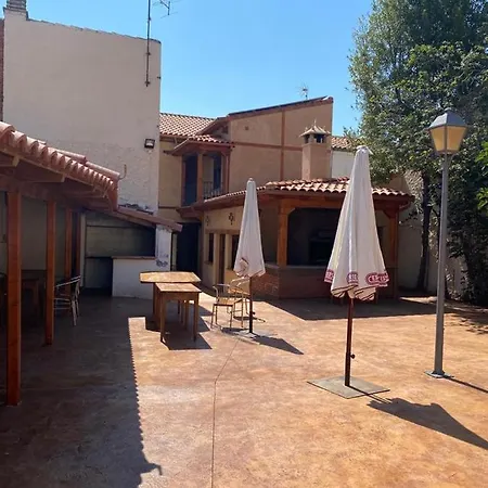 Casa Gala Vut Guest House Santa María del Páramo Exterior photo